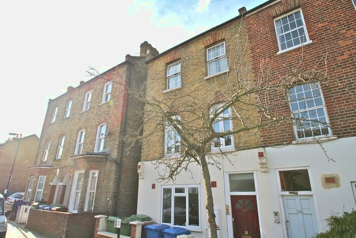 1 Bedroom Flat To Rent In Crystal Palace Road, London, SE22