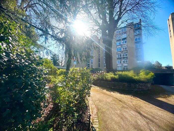 2 Bedroom Flat To Rent In Durdham Court, Durdham Park, Bristol, BS6