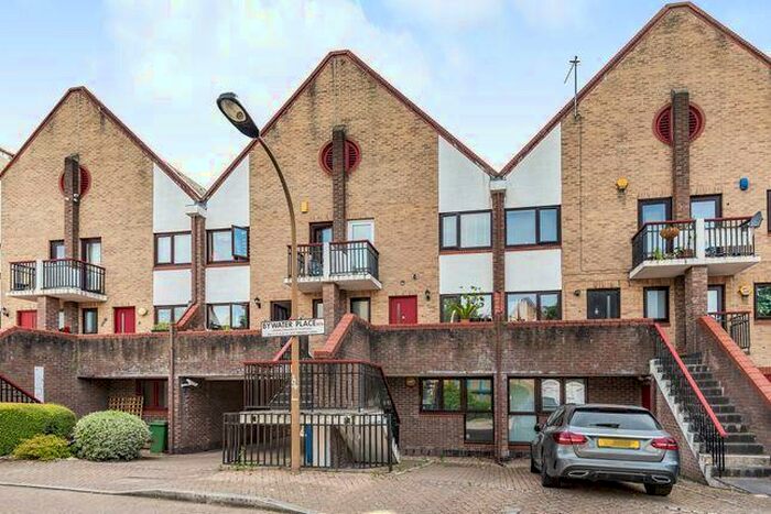 Studio To Rent In Fir Tree Close, Canada Water, Surrey Quays, Rotherhithe, London, SE16