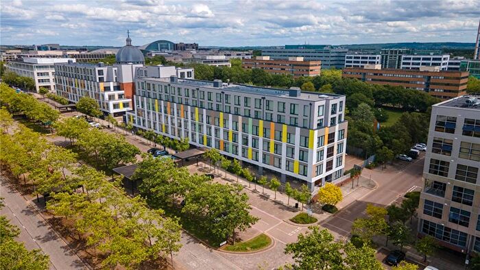 2 Bedroom Flat To Rent In Silbury Boulevard, Milton Keynes, Buckinghamshire, MK9