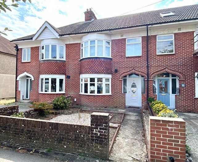 3 Bedroom Terraced House For Sale In Mill Road, Fareham, PO16