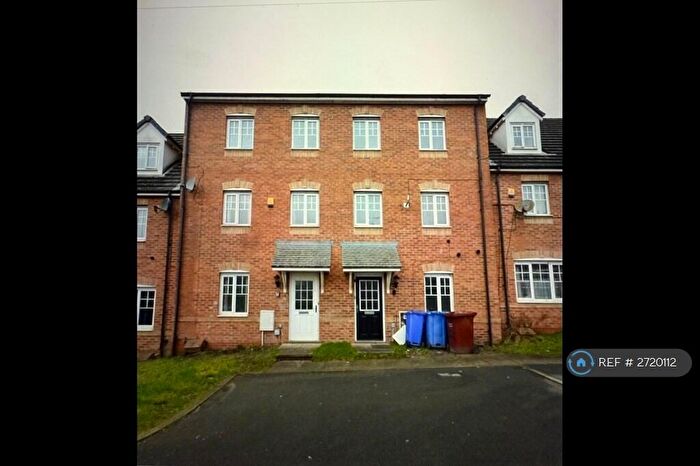 5 Bedroom Terraced House To Rent In Saddlecote Close, Manchester, M8