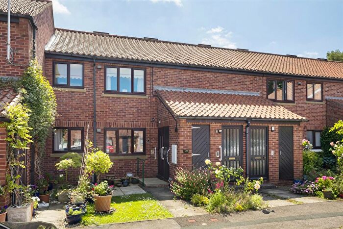 2 Bedroom Property For Sale In Heslington Court, Heslington, York, YO10