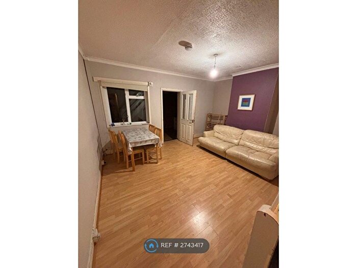 3 Bedroom Terraced House To Rent In Taunton, Taunton, TA1