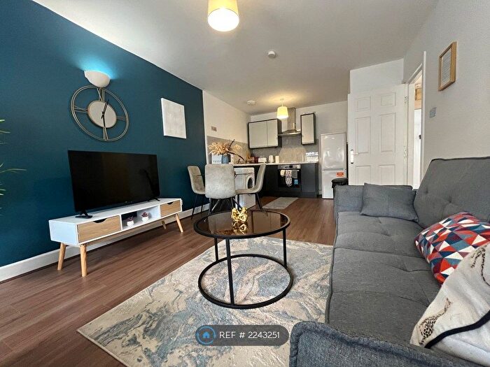 1 Bedroom Flat To Rent In Belgrave Chapel, Darwen, BB3