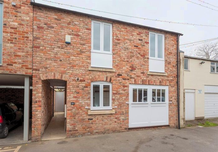 2 Bedroom Property To Rent In Wellington Lane, Cheltenham, GL50