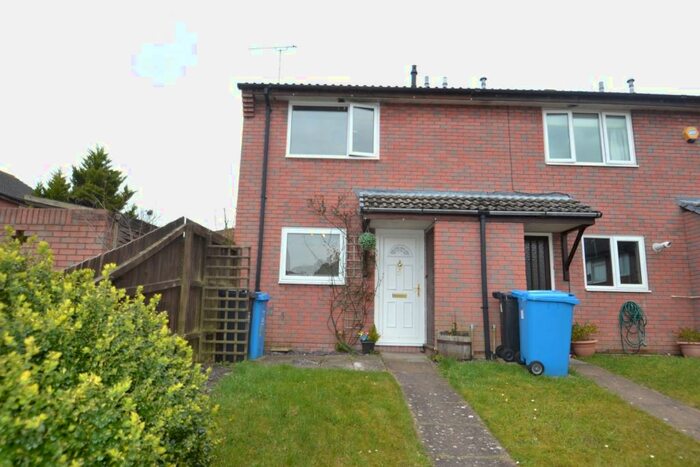 2 Bedroom End Of Terrace House To Rent In Canford Heath, BH17