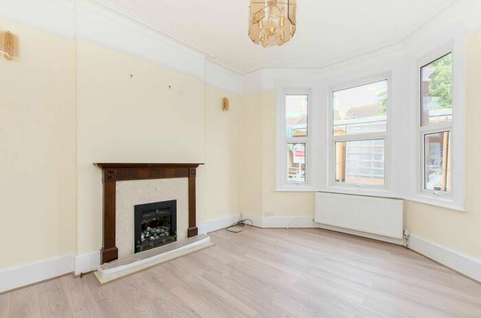 5 Bedroom Property To Rent In Longley Road, Harrow, HA1