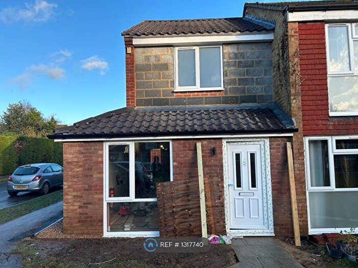 1 Bedroom End Of Terrace House To Rent In Copthorne, Copthorne, RH10