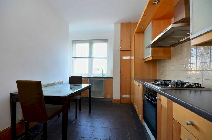 1 Bedroom Flat To Rent In King Edward Mansions, Fulham Broadway, London, SW6