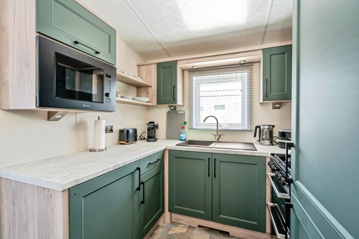 2 Bedroom Bungalow For Sale In Meadow Bay, Hayling Island, Hampshire, PO11
