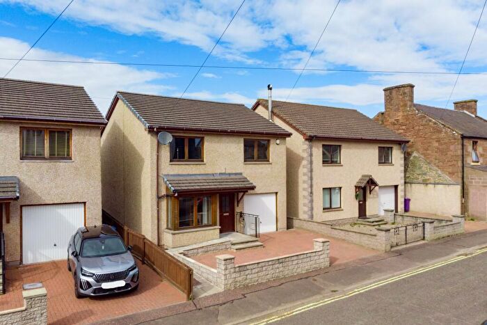 4 Bedroom Detached House For Sale In Market Place, Forfar, DD8