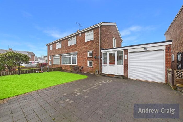 3 Bedroom Semi Detached House For Sale In Wardley Drive, Wardley, NE10