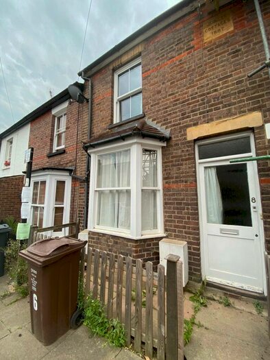 2 Bedroom Terraced House To Rent In Cavendish Road, St Albans, AL1