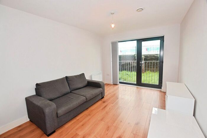 2 Bedroom Flat To Rent In Engels House, Navigation Street, New Islington, Manchester, M4
