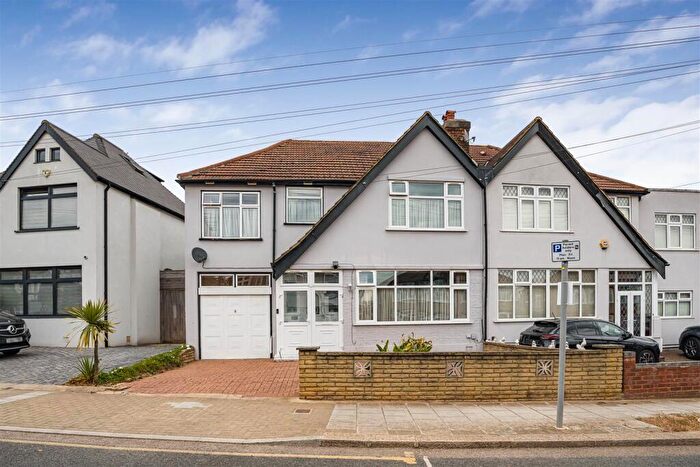 4 Bedroom Semi Detached House For Sale In Cavendish Avenue, Harrow, HA1