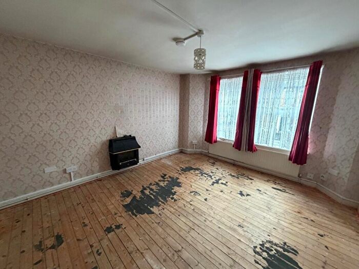1 Bedroom Flat For Sale In Flat, Manor Park Road, Harlesden, London, NW10