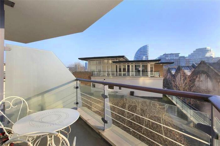 2 Bedroom Flat To Rent In Dolphin House, Smugglers Way, London, SW18