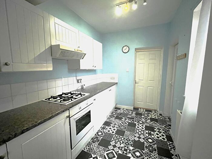 3 Bedroom House To Rent In South Street, Highfields, Doncaster, DN6