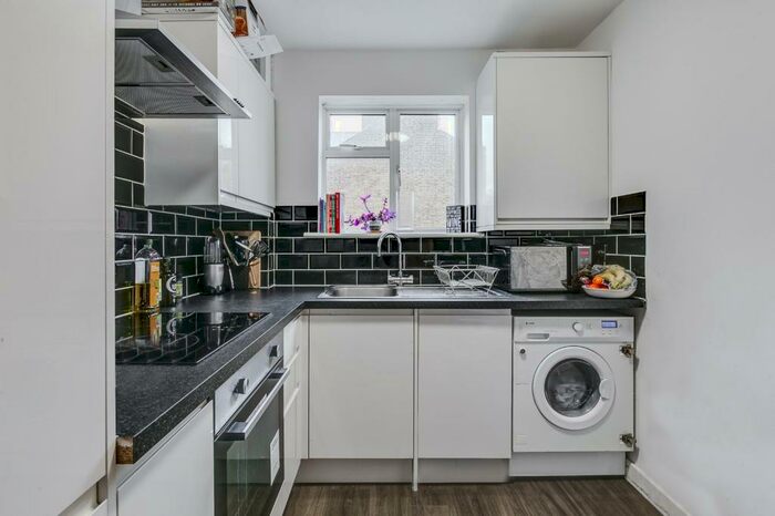 1 Bedroom Flat To Rent In Rotherfield Street, Islington, London, N1
