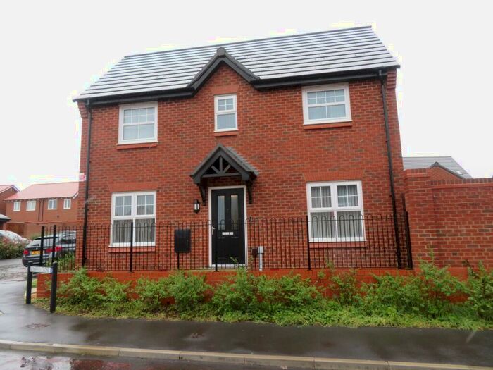 3 Bedroom Semi-Detached House To Rent In Bowfell Close, Middleton, M24
