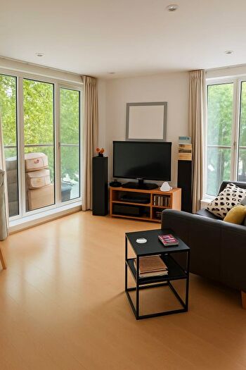 1 Bedroom Flat To Rent In Owen Street, London, EC1V