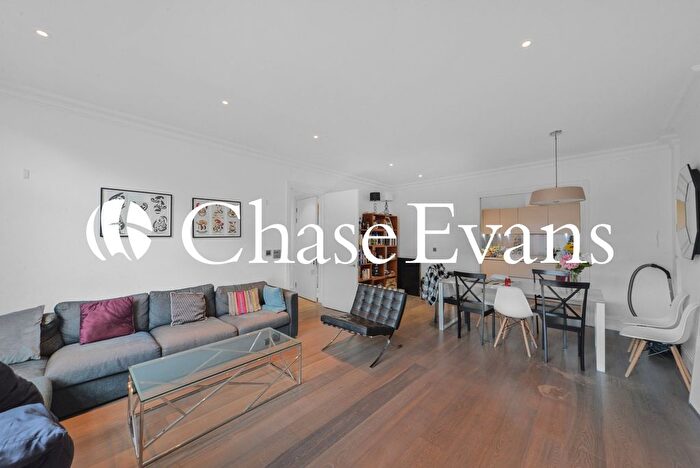 2 Bedroom Flat For Sale In Sterling Mansions, Goodman's Fields, Leman Street, Aldgate, London, E1