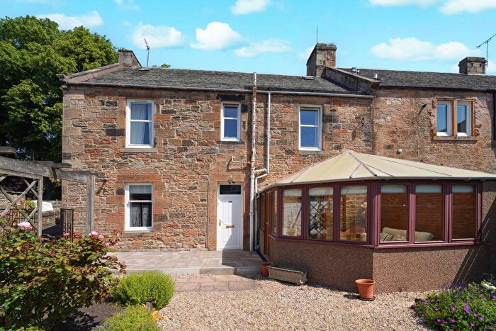 2 Bedroom Flat For Sale In Provost Road, Linlithgow, EH49