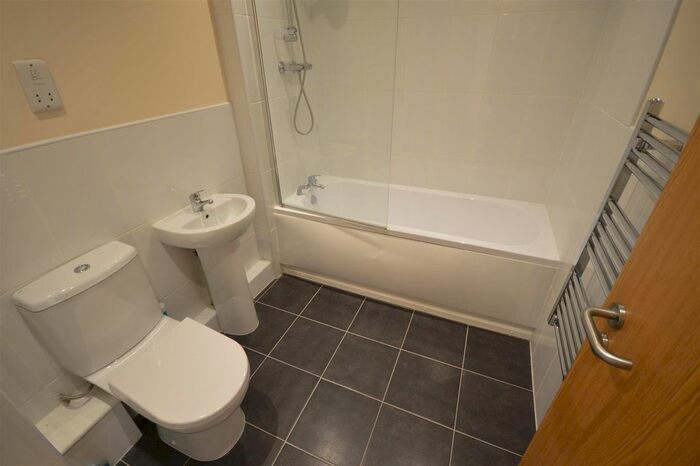 1 Bedroom Flat To Rent In St. Georges Retail Park, St. Georges Way, Leicester, LE1