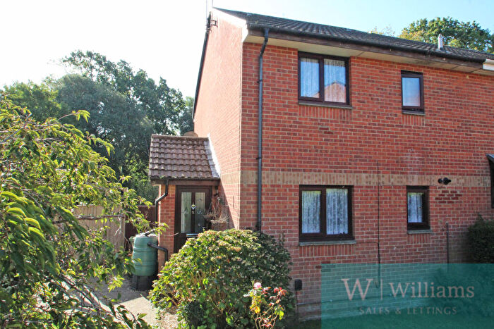 1 Bedroom Terraced House For Sale In Mary Rose Avenue, Wootton Bridge, Ryde, Isle Of Wight, PO33
