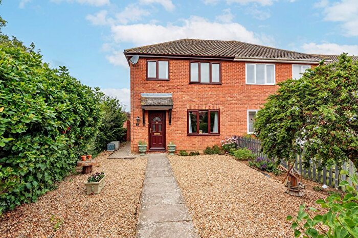 3 Bedroom Semi-detached House For Sale In Castleton Way, Eye, IP23