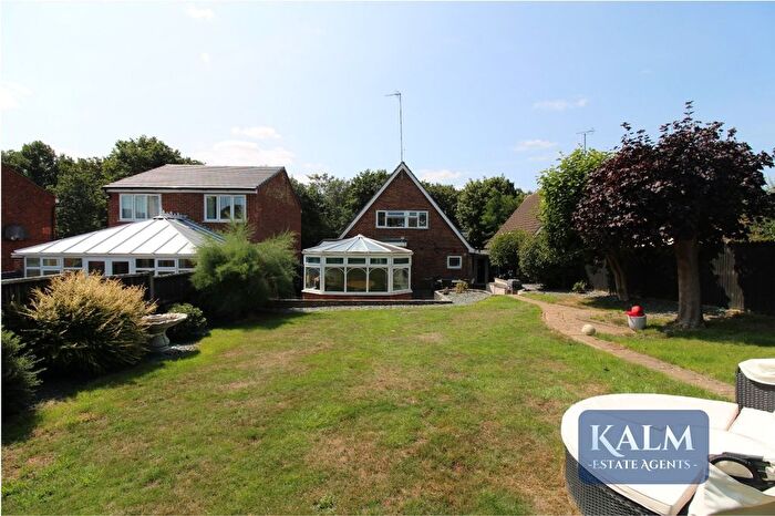 3 Bedroom Detached House For Sale In Hertford Road, Stevenage, SG2