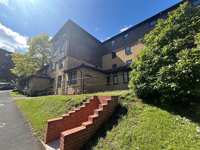 1 Bedroom Flat To Rent In Forest Close, Chislehurst, BR7