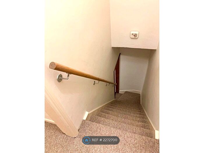 2 Bedroom End Of Terrace House To Rent In Brookhouse Avenue, Leicester, LE2