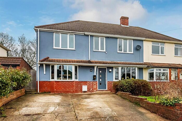 5 Bedroom Semi Detached House For Sale In Hilley Field Lane, Fetcham, KT22