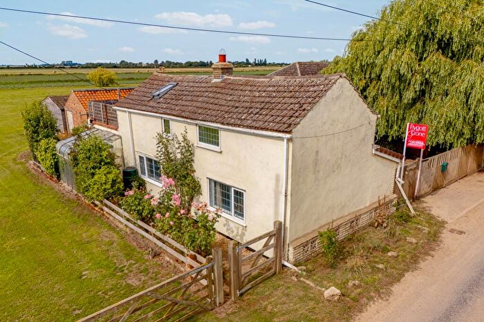 2 Bedroom Detached House For Sale In Sea Lane, Friskney, PE22