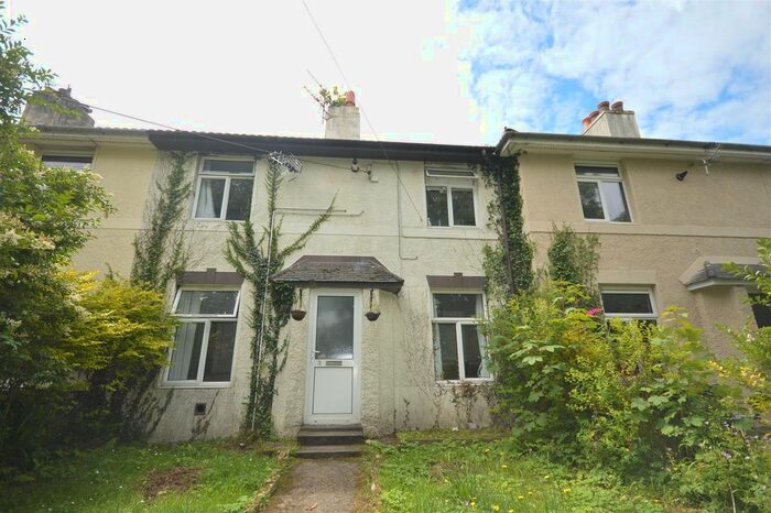 3 Bedroom Property To Rent In Treliever Road, Penryn, TR10