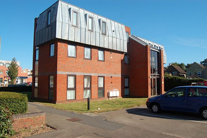 1 Bedroom Flat To Rent In Church Road, Egham, TW20