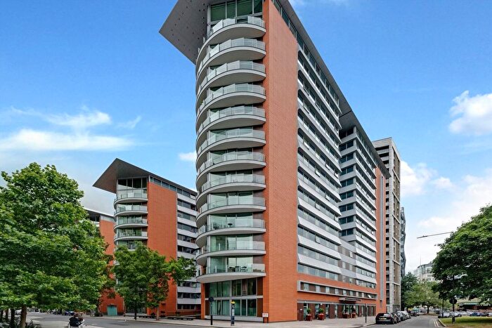 1 Bedroom Flat For Sale In Hermitage Street, Paddington, W2