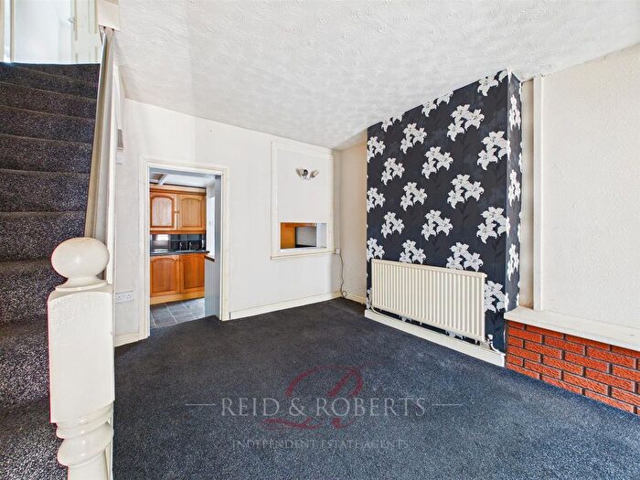 2 Bedroom Terraced House For Sale In Albert Street, Wrexham, LL13 - Photo 4