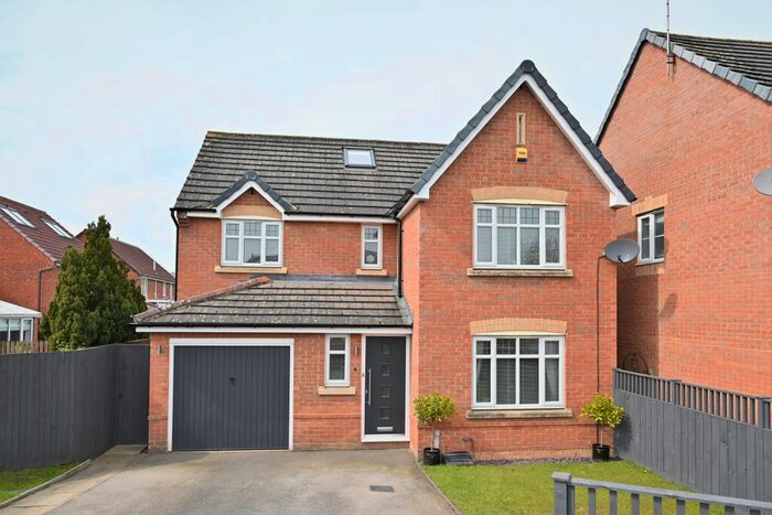 4 Bedroom Detached House For Sale In Doublegates Walk, Ripon, HG4
