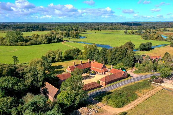 8 Bedroom Detached House For Sale In Ringwood Road, Avon, Christchurch, Dorset BH23