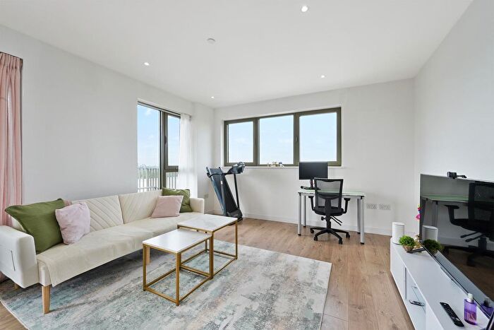 1 Bedroom Flat To Rent In Tiller House, Armada Way, London, E6