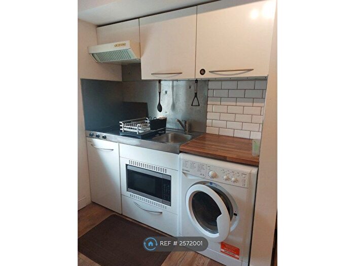Studio To Rent In London, London, N19