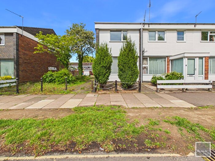 2 Bedroom Semi-Detached House For Sale In Grove Avenue, Just Off Trafford Road, NR1