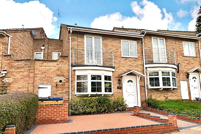 3 Bedroom Terraced House For Sale In Collins Cross, Bishop's Stortford, CM23
