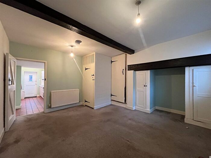 2 Bedroom Terraced House To Rent In The Butts, Warwick, CV34