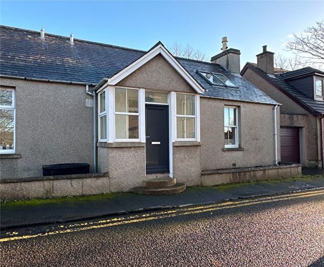 Semi-Detached House For Sale In Blachree, Earls Court, Watergate, KW15