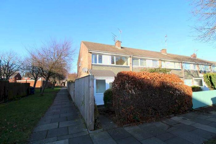 3 Bedroom End Of Terrace House To Rent In Cowdray Court, Kingston Park, Newcastle Upon Tyne, NE3