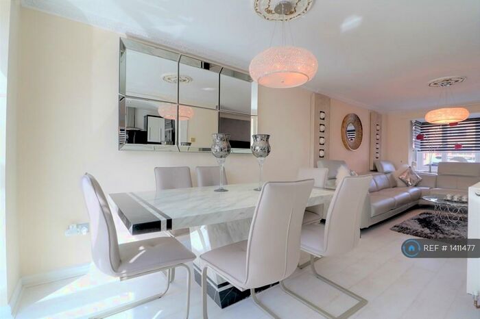 3 Bedroom Detached House To Rent In Mawdsley Close, Alsager, Stoke-On-Trent, ST7